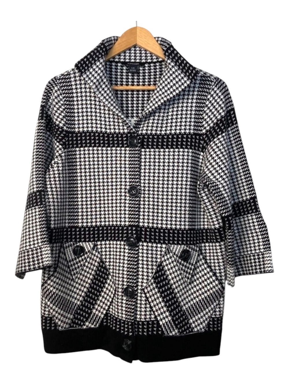 Alison Sheri knit Cardigan button up houndstooth black white pockets large